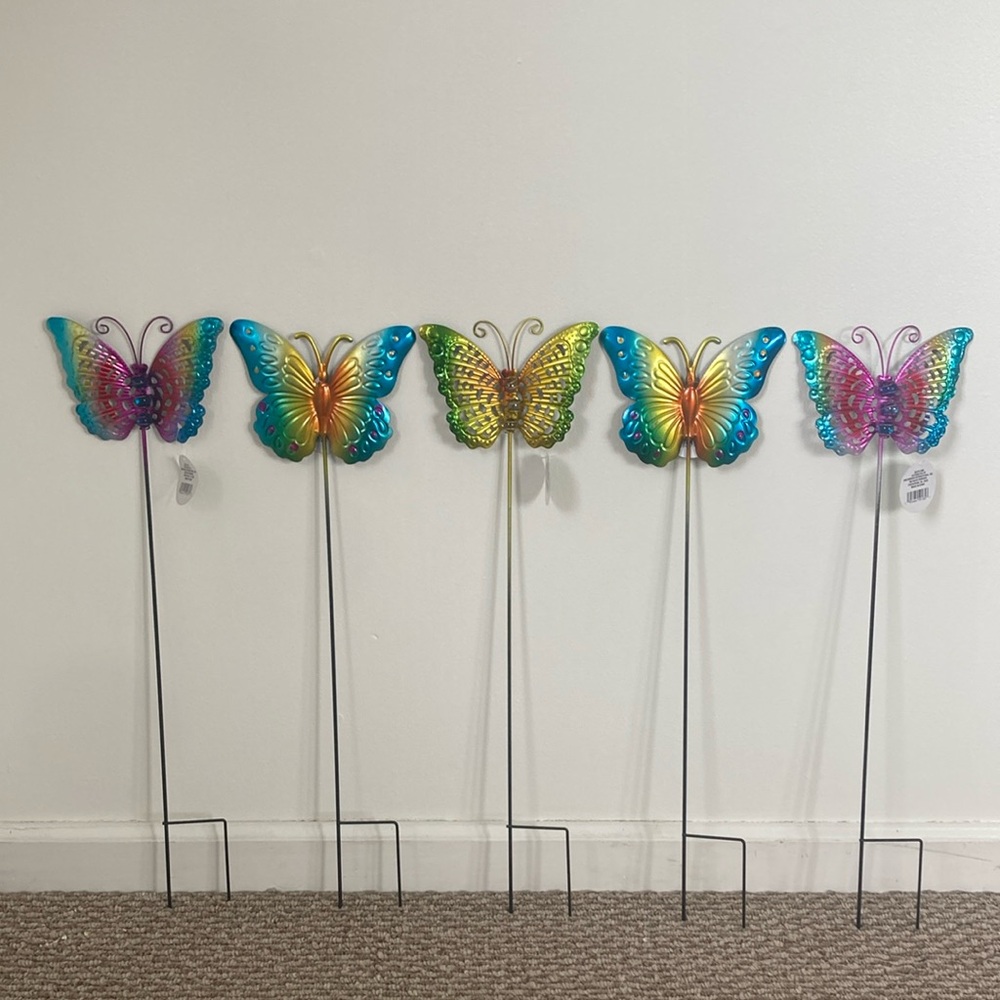 NWT- Set of 5- Colorful Painted Metal Butterfly 🦋 Yard Stakes w/ Marble Bodies - Picture 16 of 17
